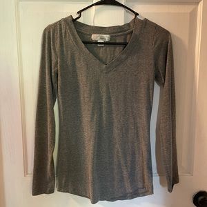 Gray Long sleeve tee